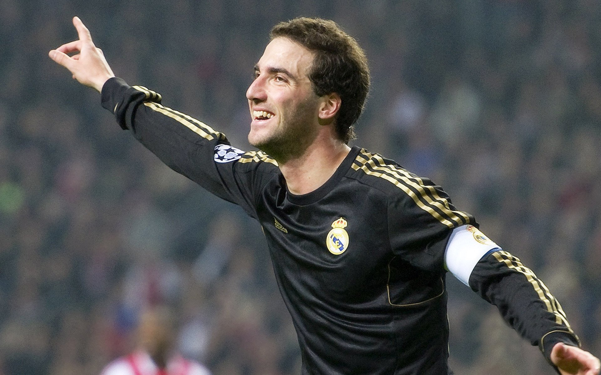 美洲杯星光璀璨:明星演绎绿茵传奇!,lv美洲杯