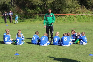 爱游戏app活动-中国足球国家队加强比赛分析与反馈体系，国足比赛技术统计